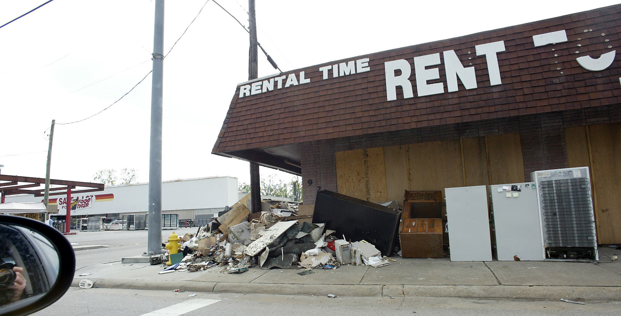 2005-After-Katrina-071